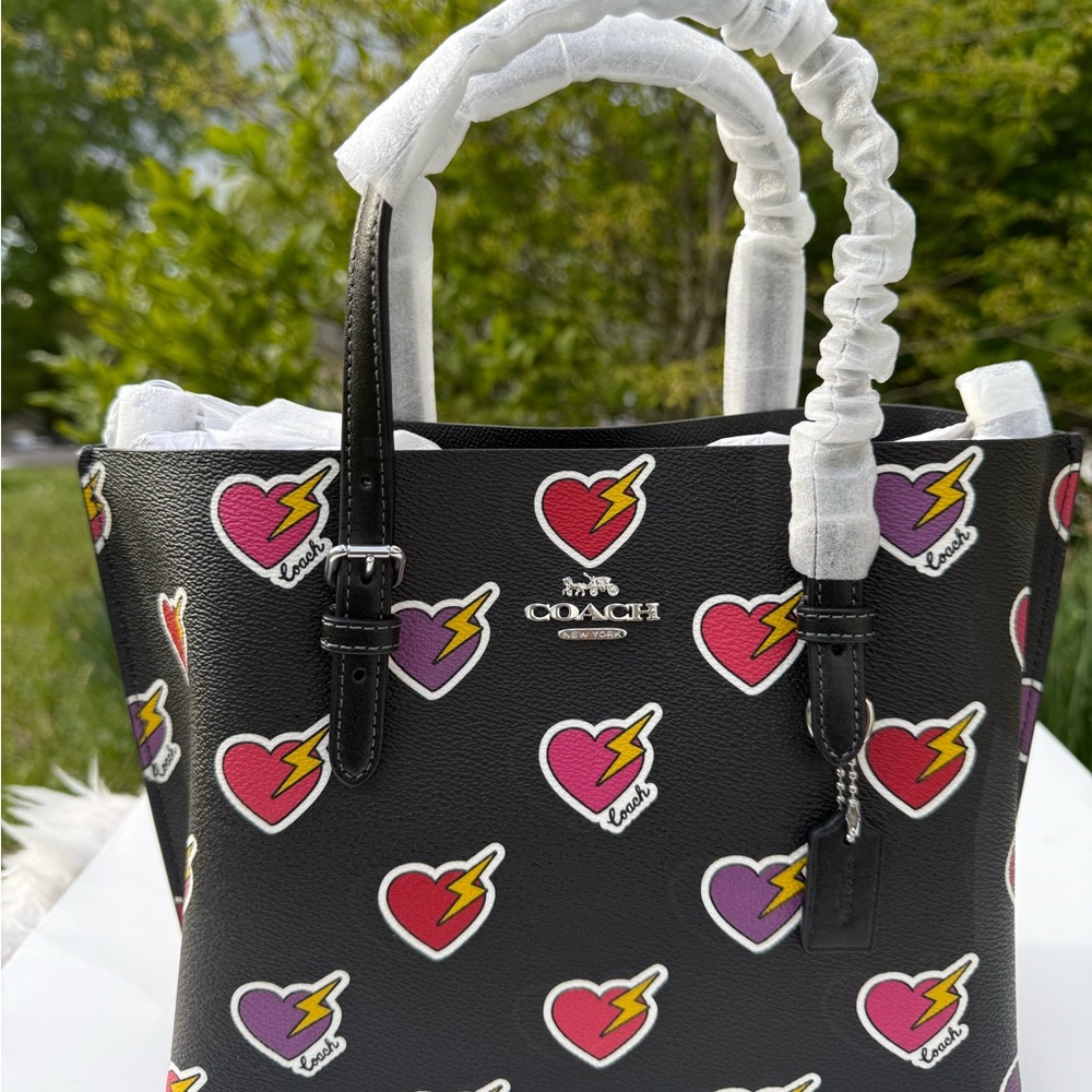 Coach Black Heart Print Women's Bag Mollie 25 Black Red Leather Small Carryall